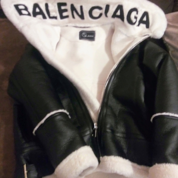 Coat - Picture 2 of 2